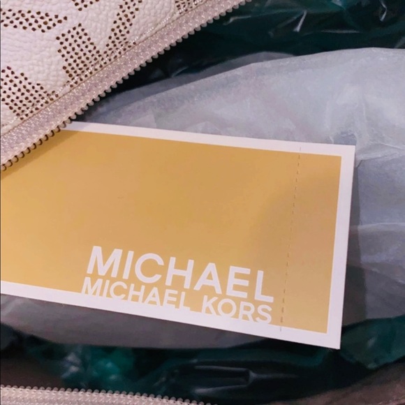 SOLD - Picture 4 of 5